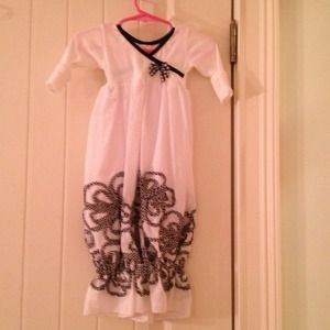 🚫Sold🚫Baby girl sack-- never worn!!!