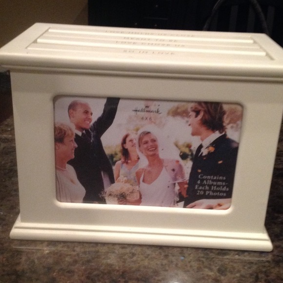 Hallmark Boxed photo albums NEW