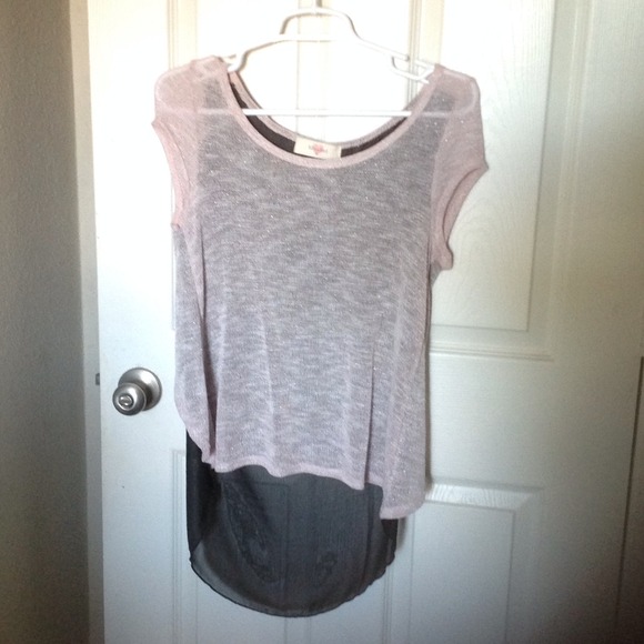 Adorable pink sparkly bow shirt