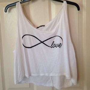 Brandy Melville white infinity crop ❤️