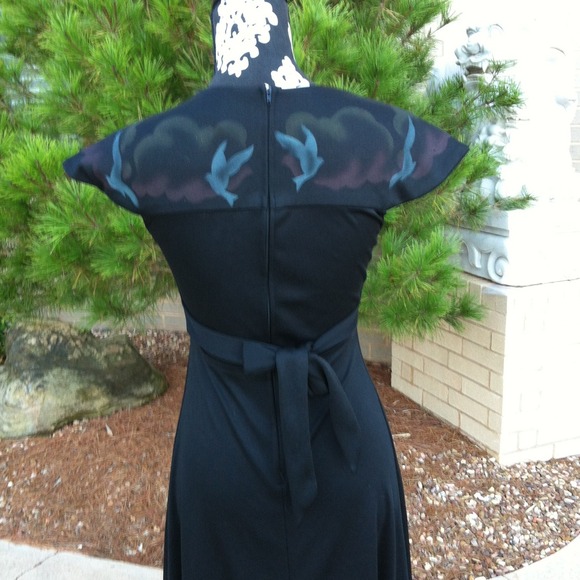 Vintage Empire Black "BIRDS & CLOUDS" Maxi - Picture 3 of 4