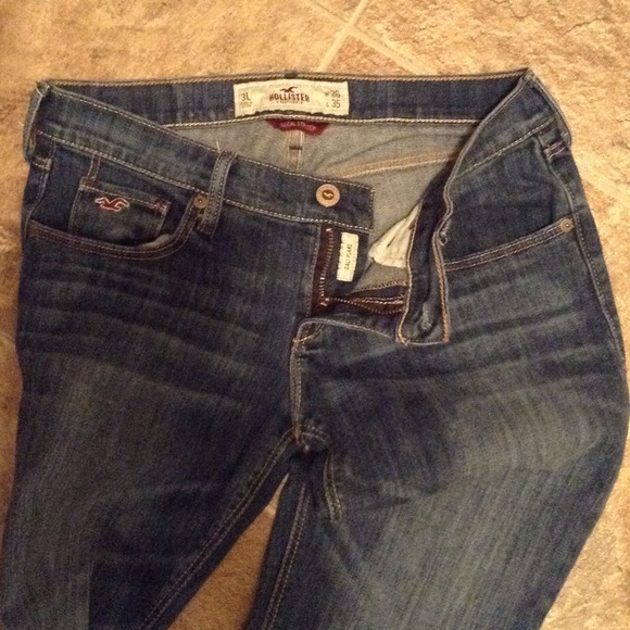 🚫SOLD🚫Hollister Flare Jeans - Picture 3 of 3