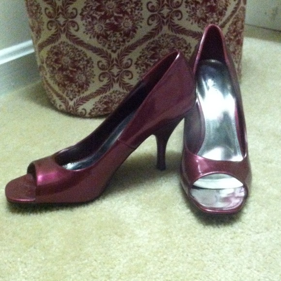 RSVP Ruby, peep toe pumps. Worn Once!