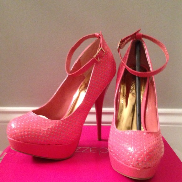 💋👠6 1/2" Super sexy Heel👠💋 - Picture 2 of 2