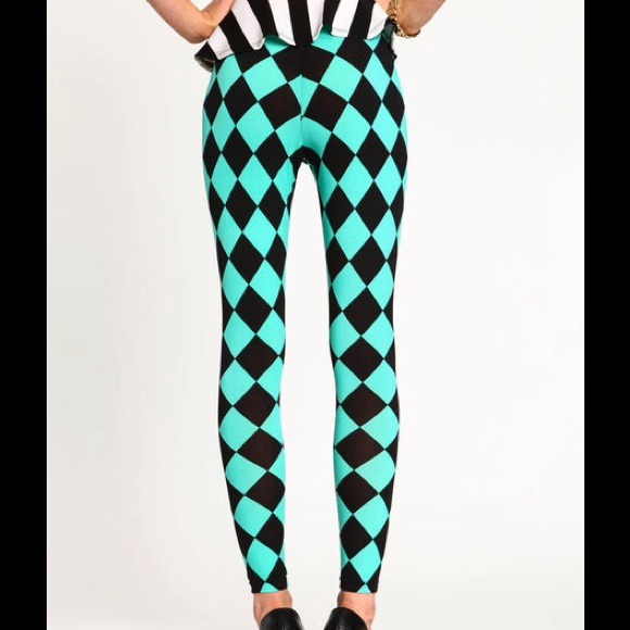 🎀SOLD OUT🎀Black & Mint Checkered Leggings - Picture 2 of 4