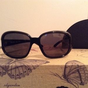 ⬇️Price Reduced⬇️Miu Miu black sunglasses