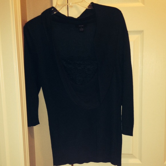 A WOMANS ALMOST NEW DARK GREEN DRESSY SHIRT💕