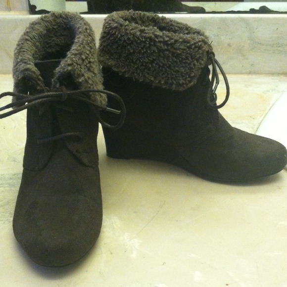 Brown lace up boots
