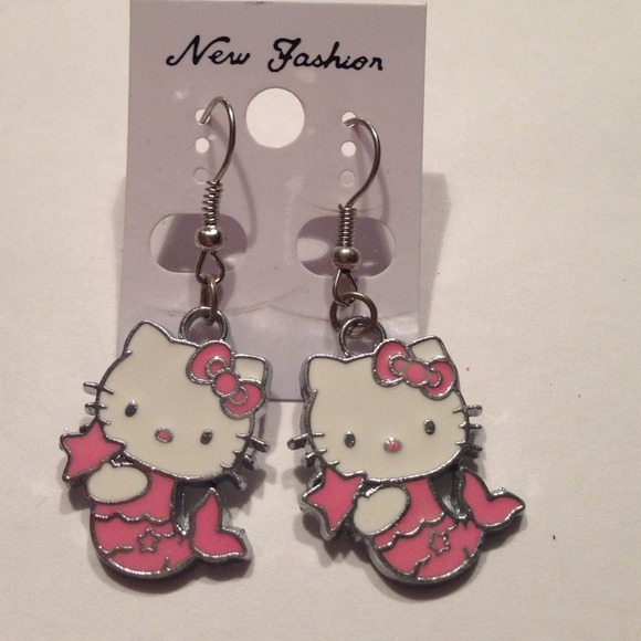 Jewelry - Hello Kitty Pink Mermaid Dangle Earrings