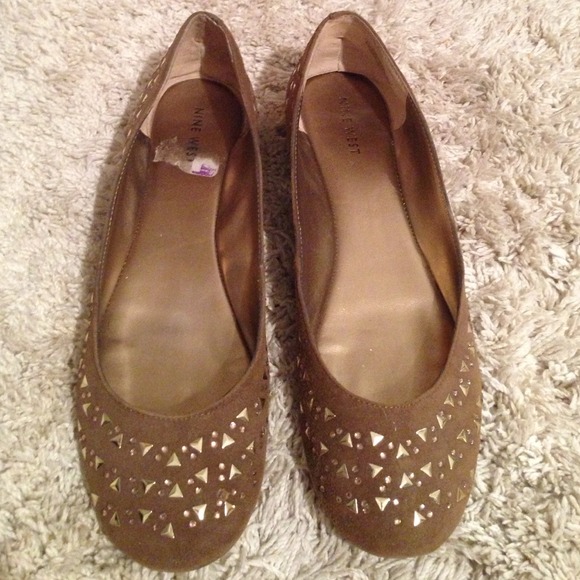 Nine West Embellished Flats