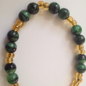Green and gold bracelet and necklace set