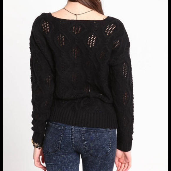 🎀SOLD OUT🎀Black Cable Knit Sweater - Picture 2 of 3