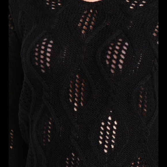 🎀SOLD OUT🎀Black Cable Knit Sweater - Picture 3 of 3