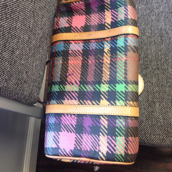 Dooney & Bourke purse - Picture 3 of 3