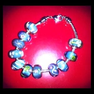 Cotton candy pandora like