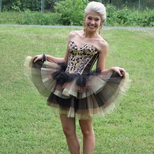 Selling Sherri Hill dress