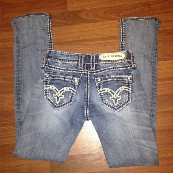 Sold eBay.  Rock revival jeans 27