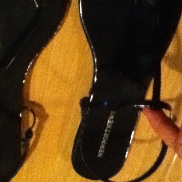 Flip flops - Picture 2 of 2