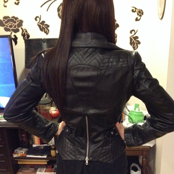 Additional pics, no filter. Guess leather jacket.