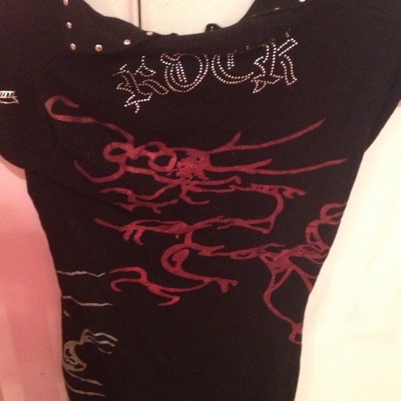 Authentic Ed hardy tshirt - Picture 2 of 4