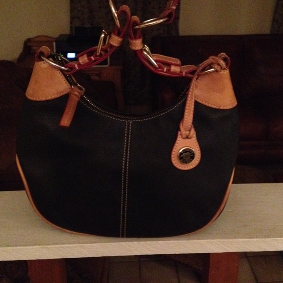 Dooney & Bourke purse