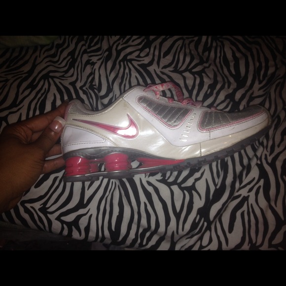 SOLD - Picture 3 of 4