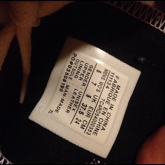 Converse - Picture 4 of 4