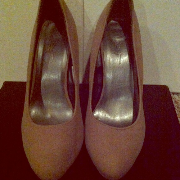 Tan suede heels