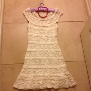 ❤️🌹✨SOLD✨🎉MAX Studio Dress 🎉🎁