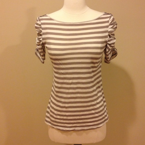 ❌SOLD in bundle❌Anthropologie Striped Boatneck Tee
