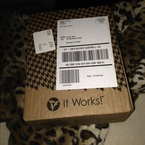 It Works! Skinny Pack! Never opened!