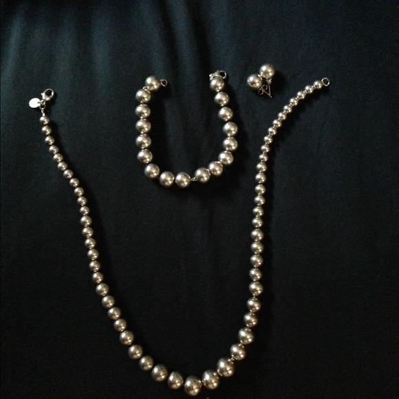 Tiffany necklace bracket and earring set