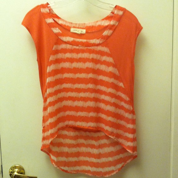 Salmon pink high low top