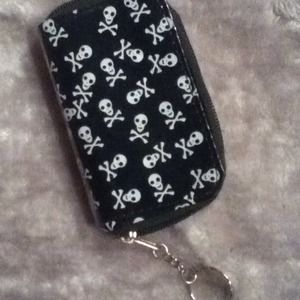 Skull coin purse/wallet