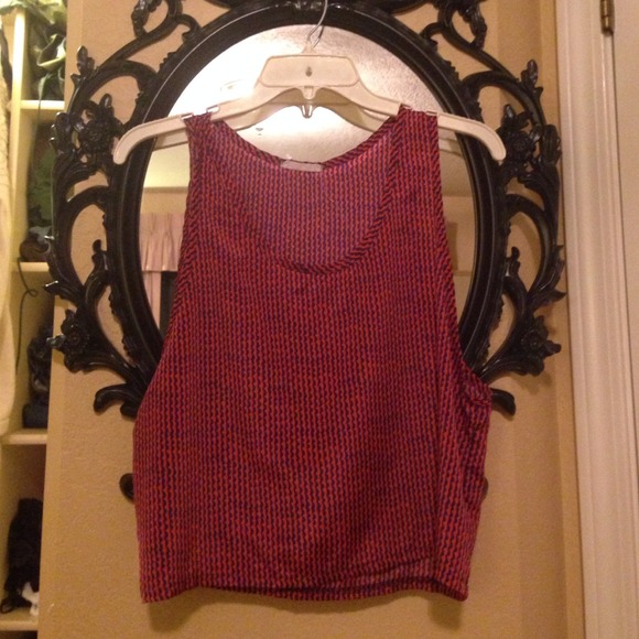 🚫 TRADEDWavey crop top🚫