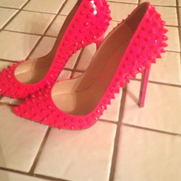 PRICE LOWERED* CL Pigalle spikes - Picture 2 of 3