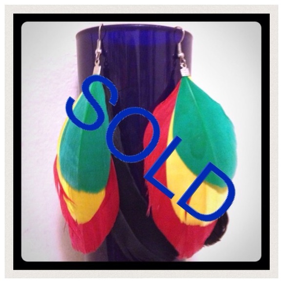 Rastas Feather ear rings!!