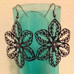 Black lace flower ear rings!!!