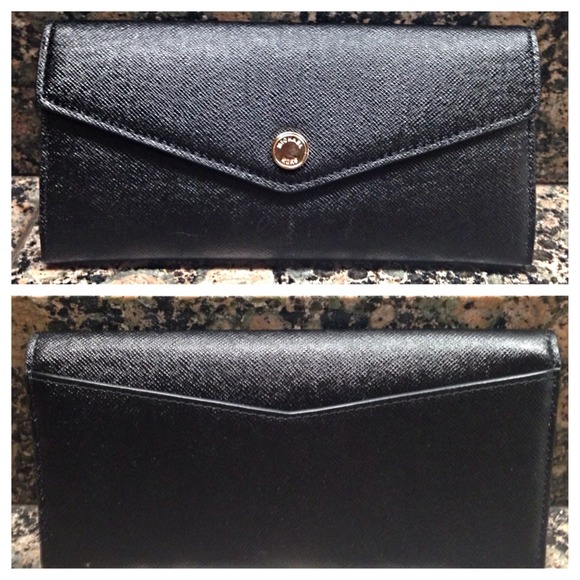 ❌SOLD❌Michael Kors Saffiano leather wallet✨
