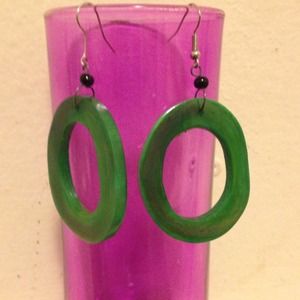 Cute green circle ear rings!!