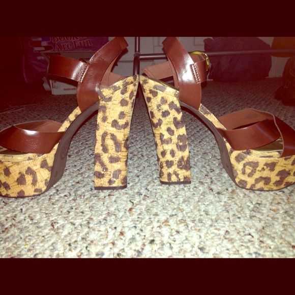 Brand new with box Jessica Simpson heels!