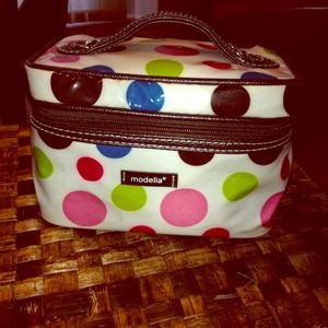 ✨✨Modella Medium Cosmetic Bag✨✨