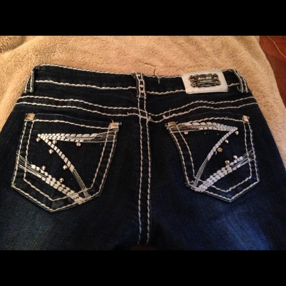 Paigeadecker trade for miss me's