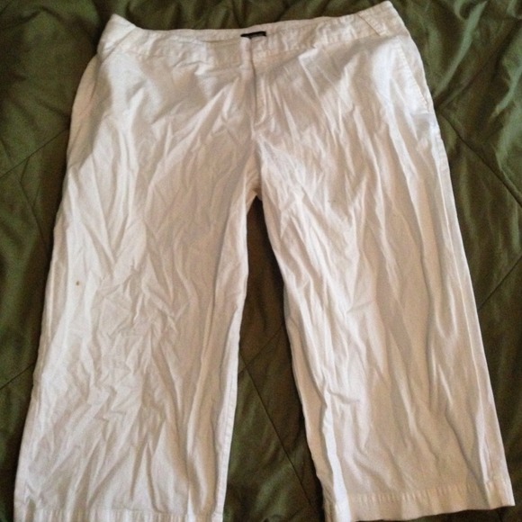 Plus size white crop pants
