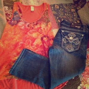 *** Sold *** Grace in LA jean capris.