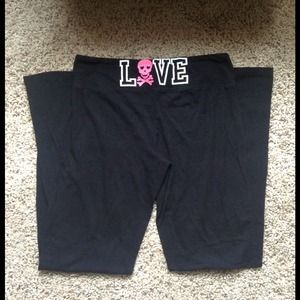 ❌SOLD❗️Super cute yoga pants!
