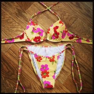 ❌Sold❌Victoria's Secret (VS) Bikini Set