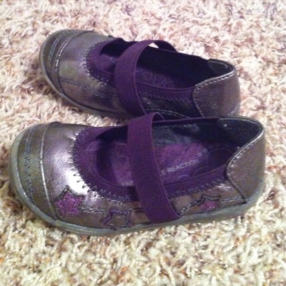****SOLD****Kenneth Cole toddler Mary Janes