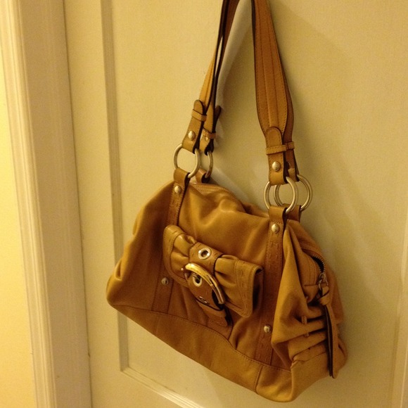 B. Makowsky genuine leather handbag!