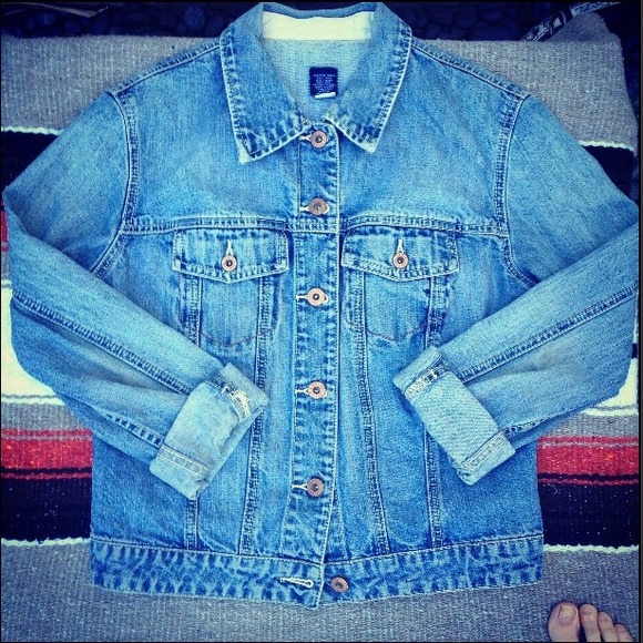 Gap jean jacket🔪•PRICE CUT•🔪